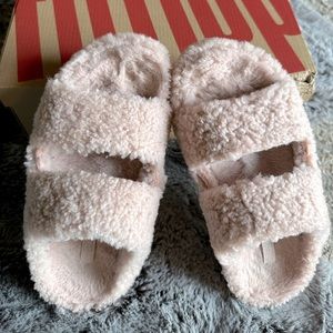 FitFlop Sandals have a platform edge to them. Size 7 they are a beige color.